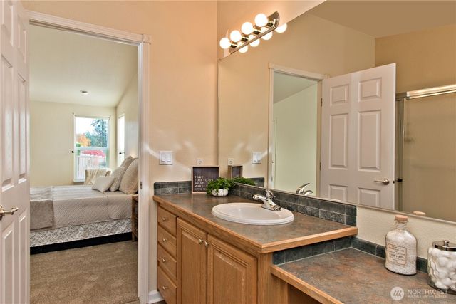 21821 SE 273rd Lane #68, Maple Valley, WA 98038