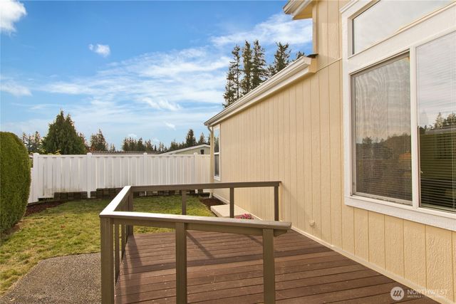 21821 SE 273rd Lane #68, Maple Valley, WA 98038
