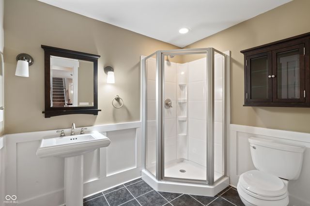 10523 Hollowood Court, Fishers, IN 46038