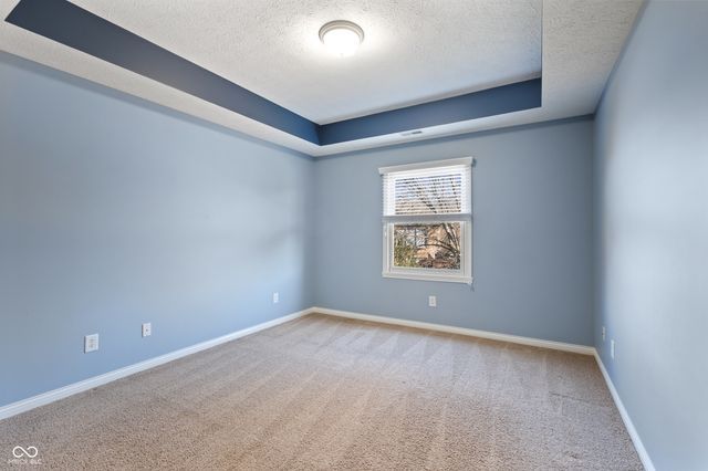 10523 Hollowood Court, Fishers, IN 46038