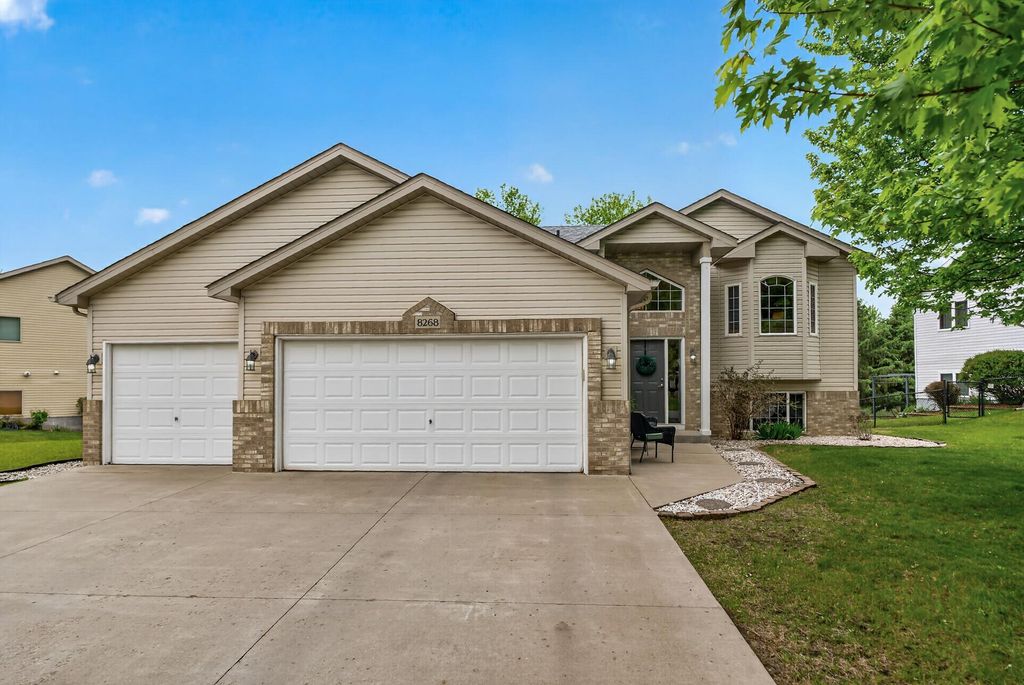 8268 Parell Avenue NE, Otsego, MN 55330