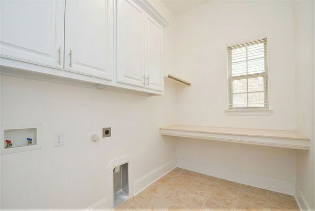 516 Four Stones Boulevard, Lewisville, TX 75056