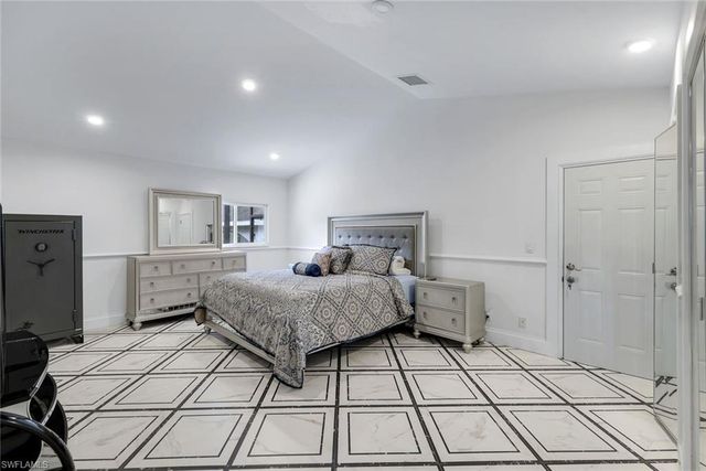 5140 17th CT SW, Naples, FL 34116