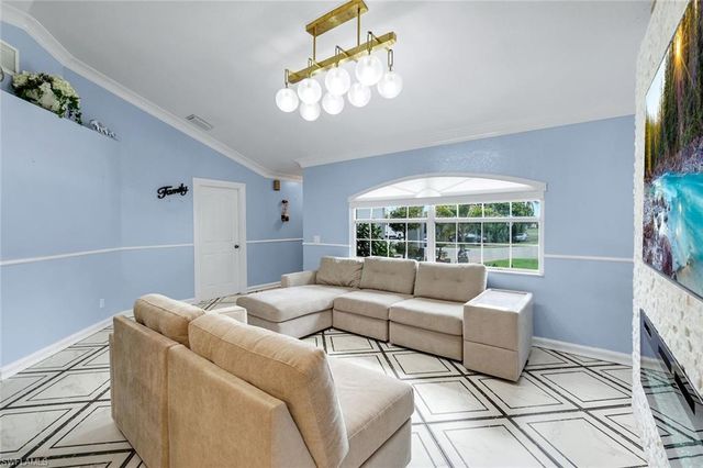 5140 17th CT SW, Naples, FL 34116