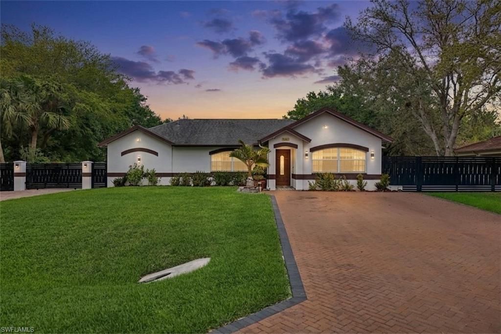 5140 17th CT SW, Naples, FL 34116