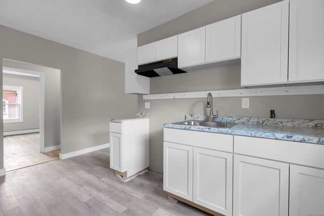 43 Seyms Street 1, Hartford, CT 06120