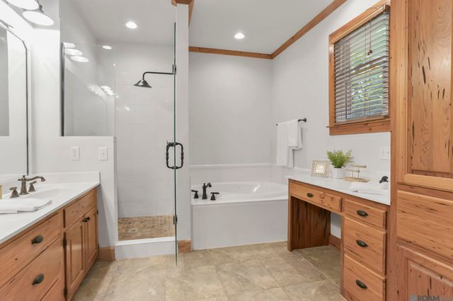 4613 Tupello St, Baton Rouge, LA 70808