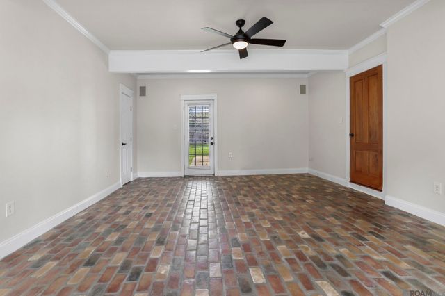 4613 Tupello St, Baton Rouge, LA 70808