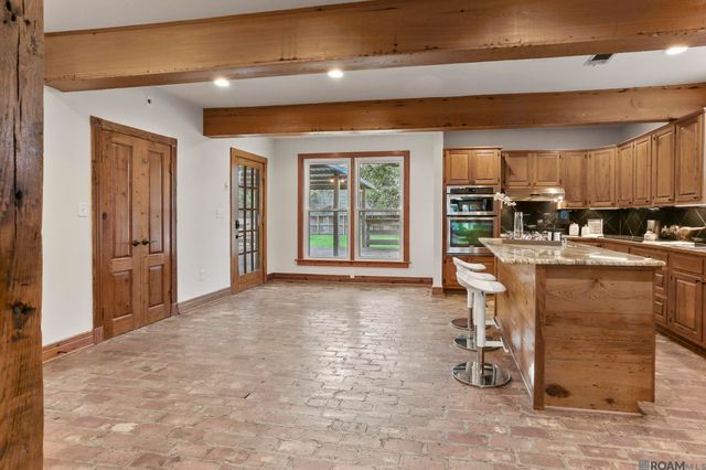 4613 Tupello St, Baton Rouge, LA 70808