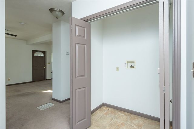 400 W Fulton St, City Of But Ne, PA 16001
