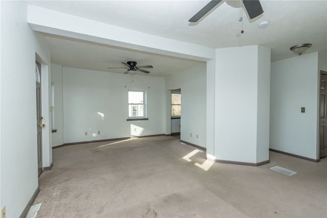 400 W Fulton St, City Of But Ne, PA 16001