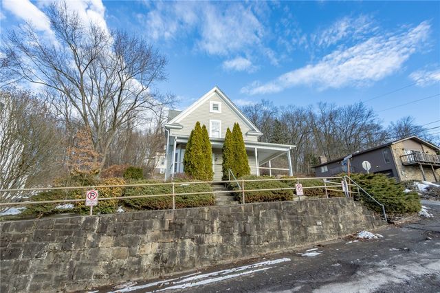 400 W Fulton St, City Of But Ne, PA 16001