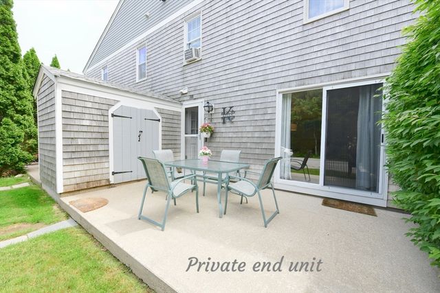 3 Village Green Dr 3B, Bourne, MA 02562