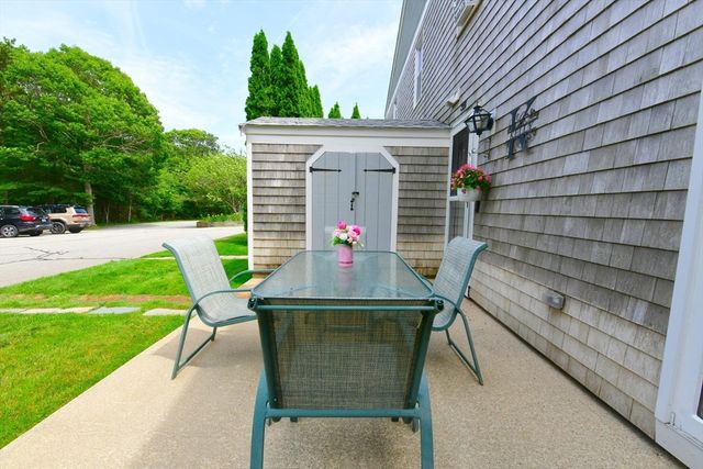 3 Village Green Dr 3B, Bourne, MA 02562