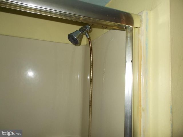 24 4TH ST, Douglassville, PA 19518