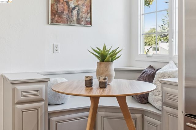 1980 Oak Crest, Oakland, CA 94602