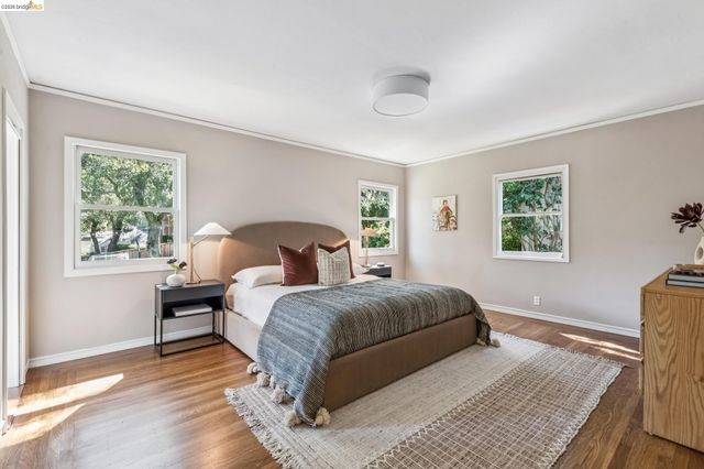 1980 Oak Crest, Oakland, CA 94602