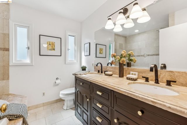 1980 Oak Crest, Oakland, CA 94602