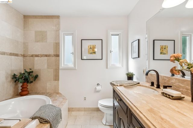 1980 Oak Crest, Oakland, CA 94602