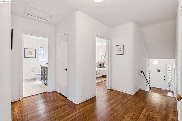 1980 Oak Crest, Oakland, CA 94602
