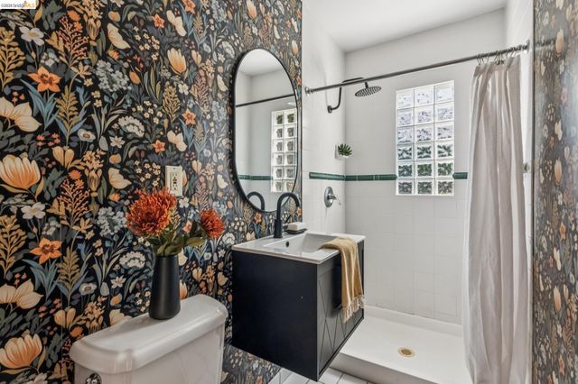 1980 Oak Crest, Oakland, CA 94602