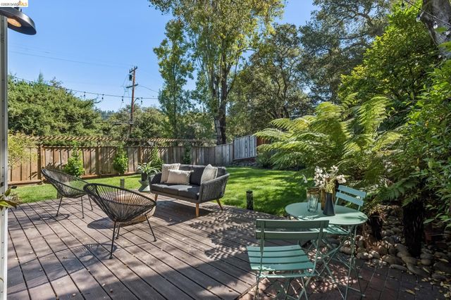 1980 Oak Crest, Oakland, CA 94602