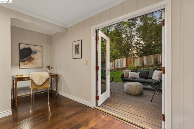 1980 Oak Crest, Oakland, CA 94602