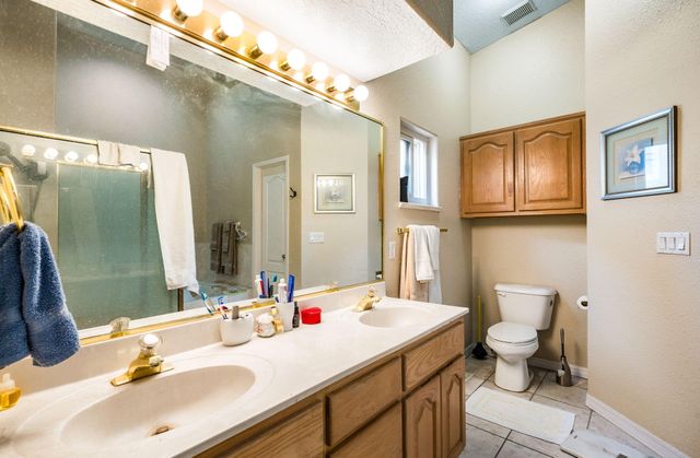 3042 Copper Creek Road SE, Rio Rancho, NM 87124