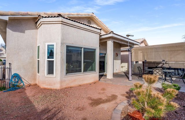 3042 Copper Creek Road SE, Rio Rancho, NM 87124