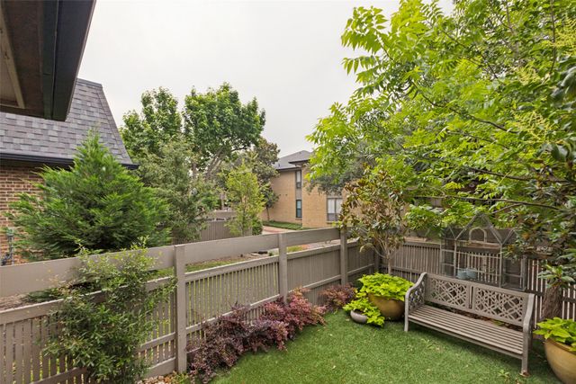 5820 Royal Lane, Dallas, TX 75230