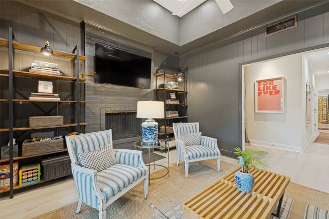 5820 Royal Lane, Dallas, TX 75230