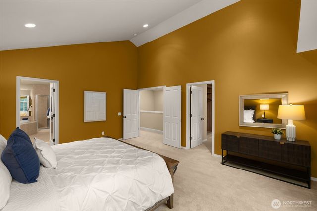 8360 Loyal Way NW, Seattle, WA 98117