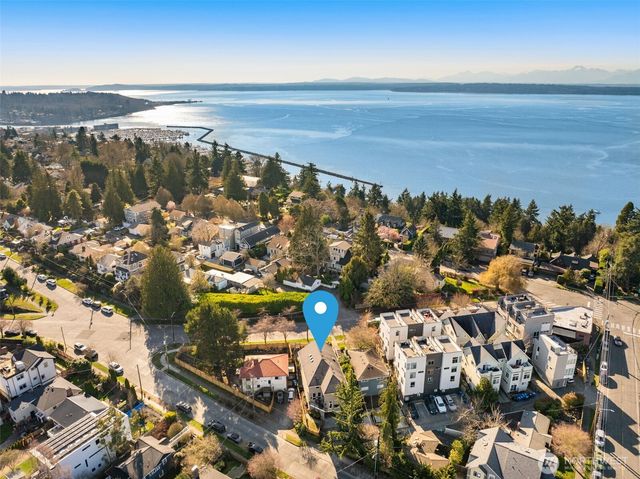 8360 Loyal Way NW, Seattle, WA 98117