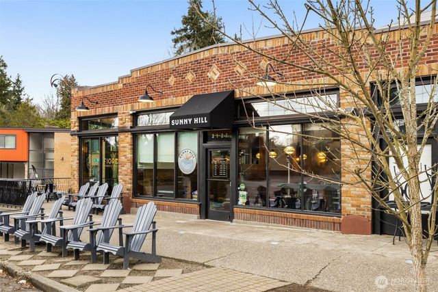 8360 Loyal Way NW, Seattle, WA 98117