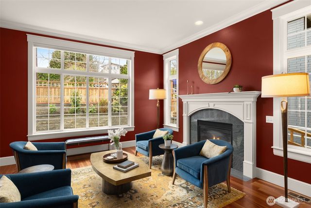 8360 Loyal Way NW, Seattle, WA 98117