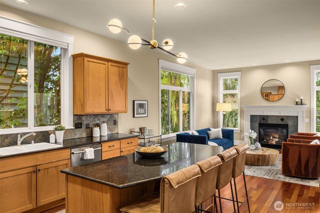 8360 Loyal Way NW, Seattle, WA 98117