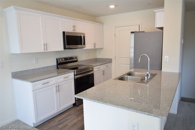 6929 Spicy Merlot Street, North Las Vegas, NV 89086