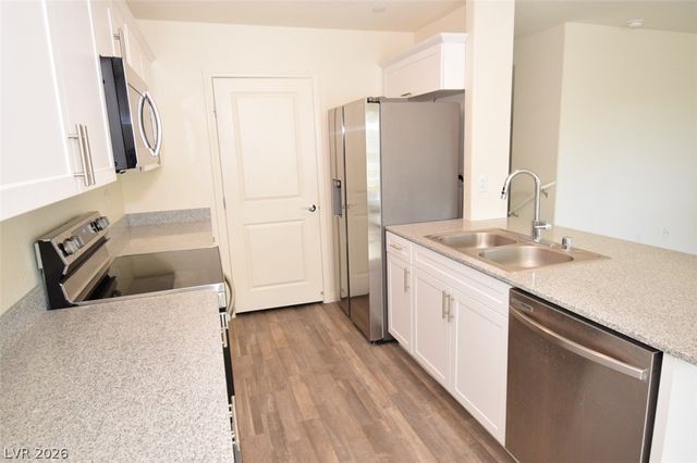 6929 Spicy Merlot Street, North Las Vegas, NV 89086