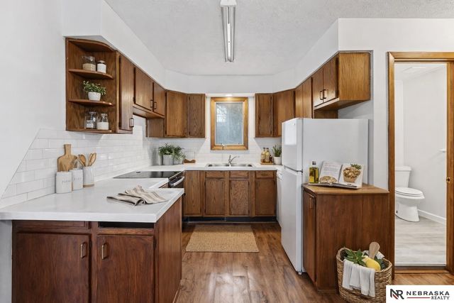 5225 Fowler Avenue, Omaha, NE 68104