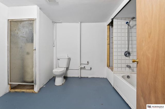 5225 Fowler Avenue, Omaha, NE 68104