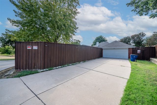 10700 Briar Brook Lane, Frisco, TX 75033