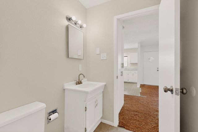 1029 Rigel Street SW, Albuquerque, NM 87105