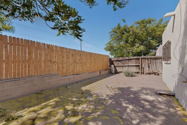 1029 Rigel Street SW, Albuquerque, NM 87105