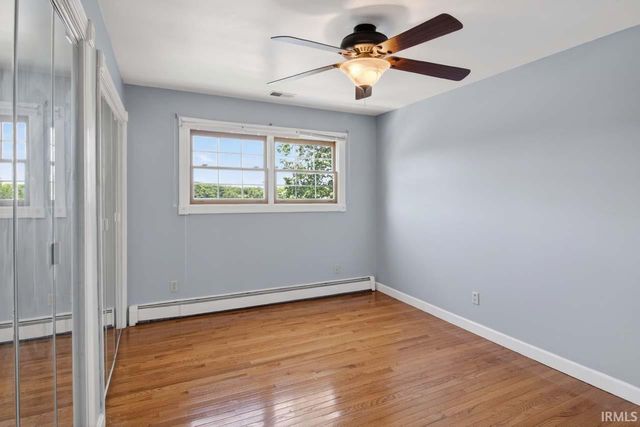 201 Spectacle Drive, Valparaiso, IN 46383