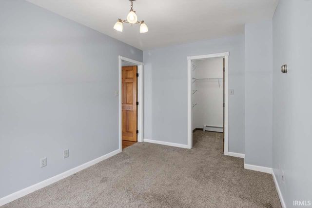 201 Spectacle Drive, Valparaiso, IN 46383