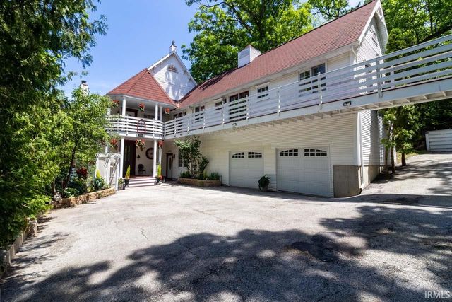 201 Spectacle Drive, Valparaiso, IN 46383