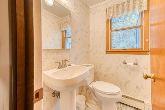 80 Farmstead Avenue, Groton, CT 06355