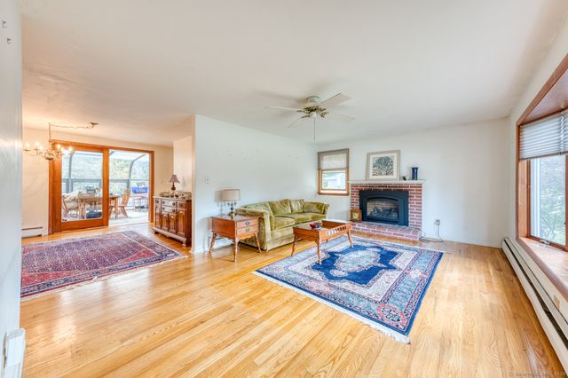 80 Farmstead Avenue, Groton, CT 06355