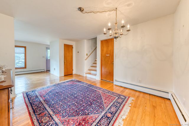 80 Farmstead Avenue, Groton, CT 06355