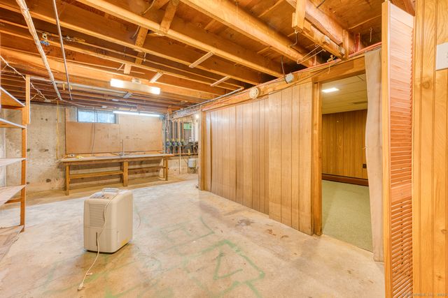 80 Farmstead Avenue, Groton, CT 06355